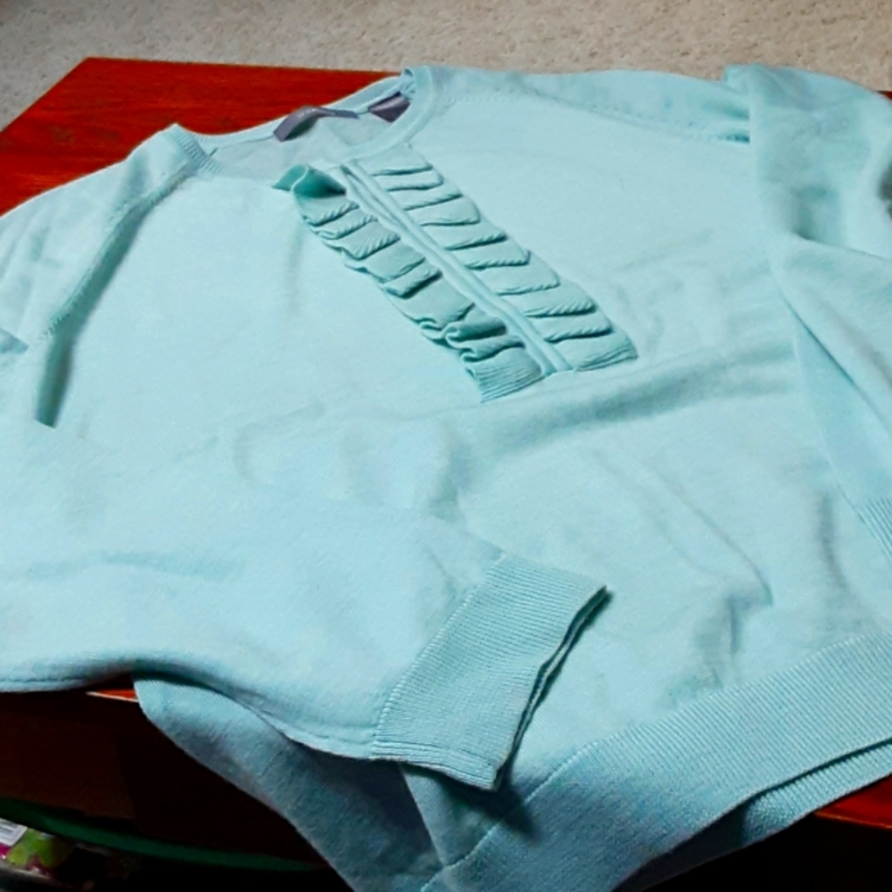 Liz Claiborne wool pullover sweater